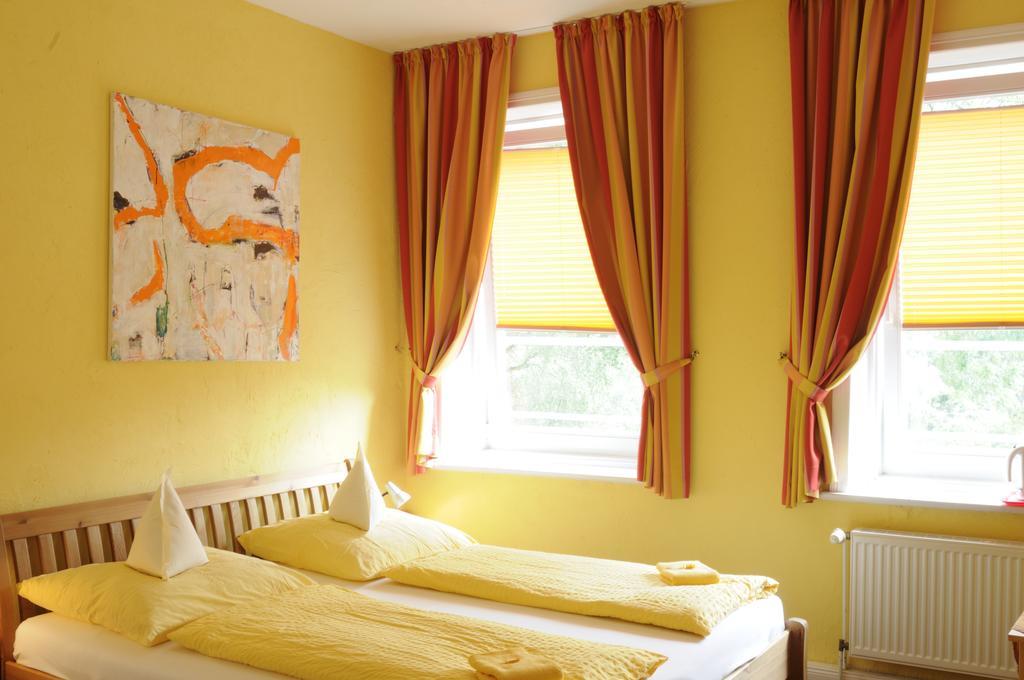 Hotel Zur Alten Stadtmauer Lübeck Chambre photo