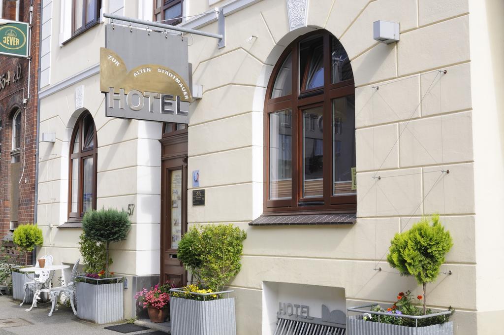 Hotel Zur Alten Stadtmauer Lübeck Extérieur photo